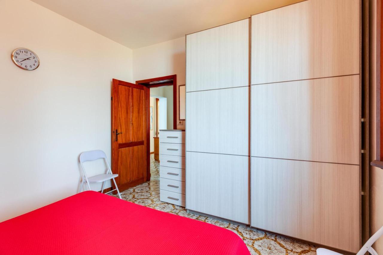 Villa La Terrazza sul Mare Magomadas Esterno foto
