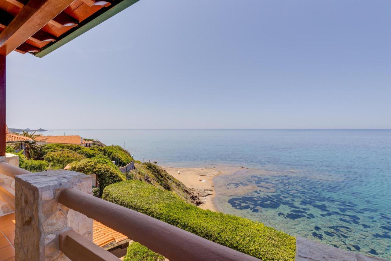 Villa La Terrazza sul Mare Magomadas Esterno foto